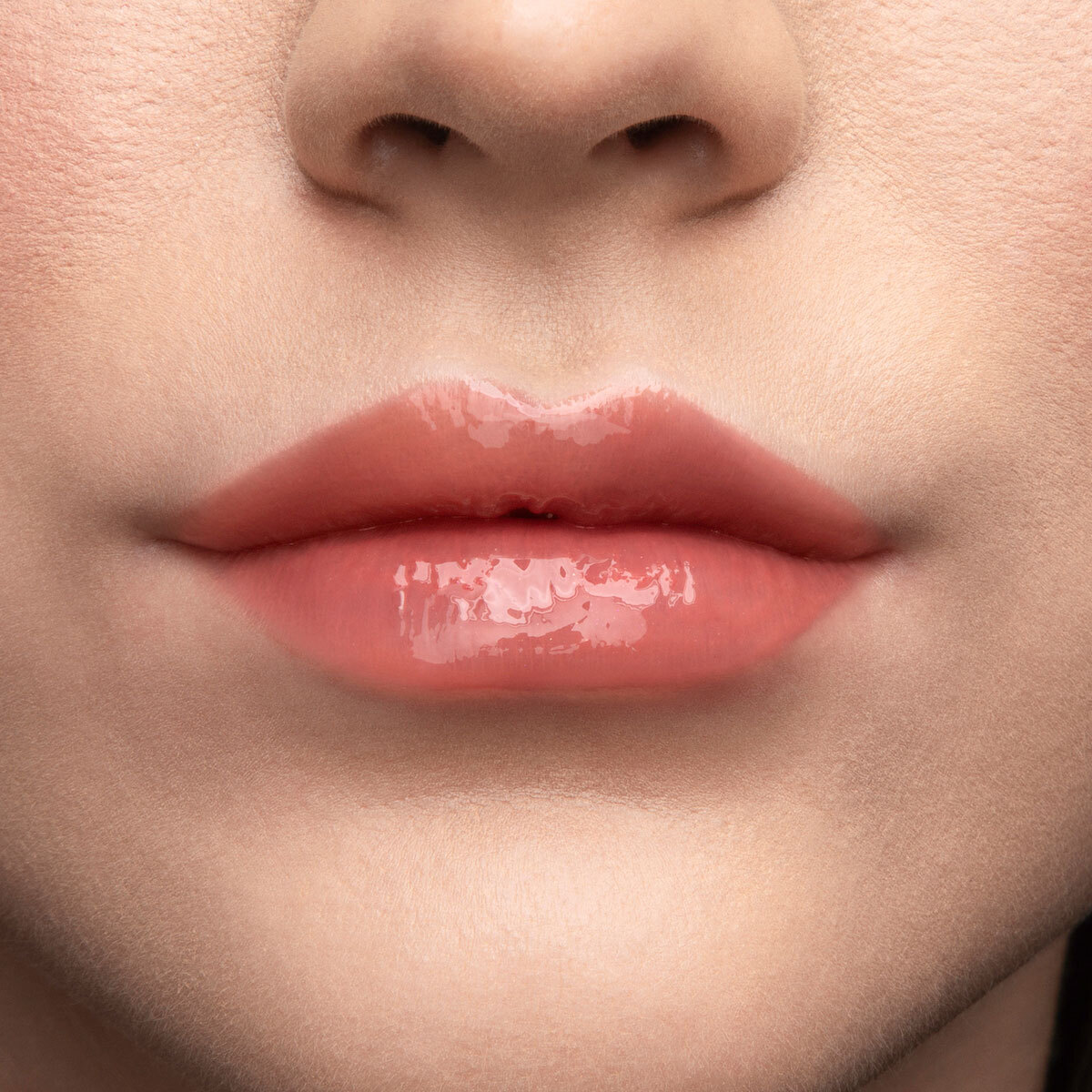 LIP INJECTION LIP GLOSS (BRILLO LABIAL)